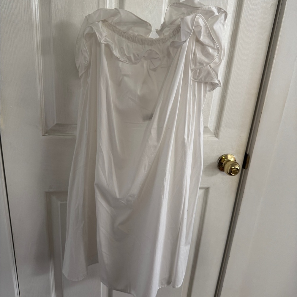 H&M White Ruffled Chemise